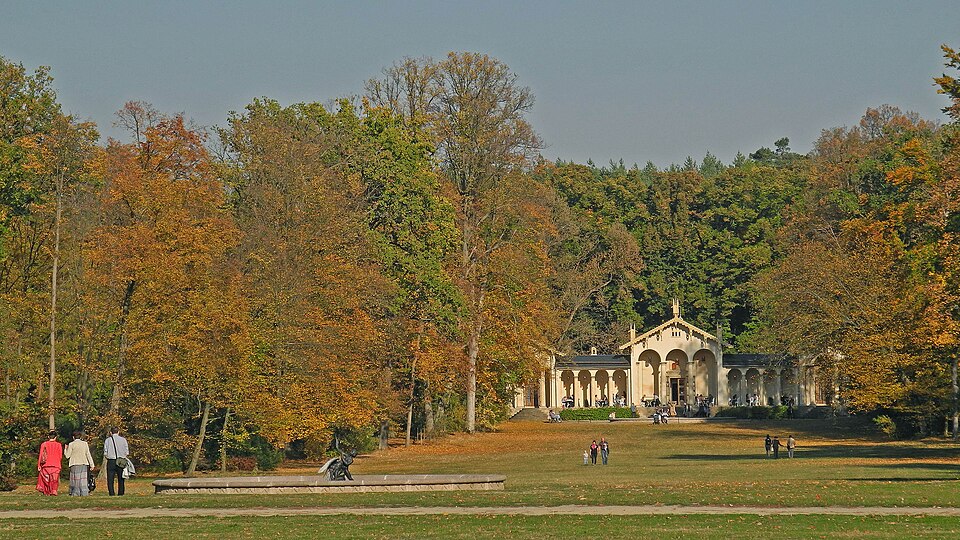 Anglický park a anglická zahrada: principy, stavby a kde je vidět 3 Zámecký park Sychrov