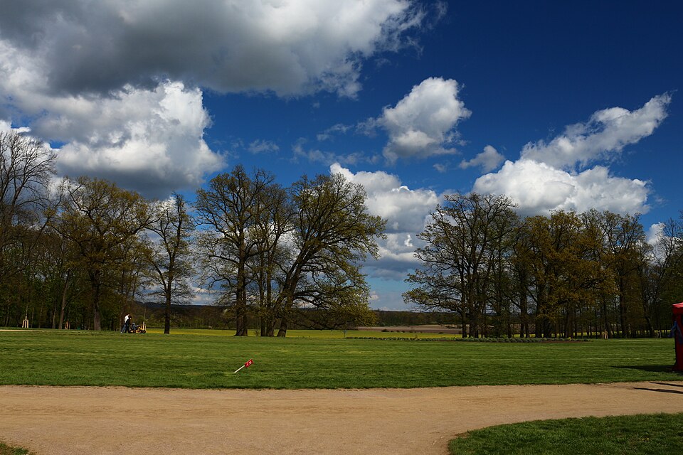 Zámek Dobříš a další zámecké zahrady ve středních Čechách 10 Park Kačina